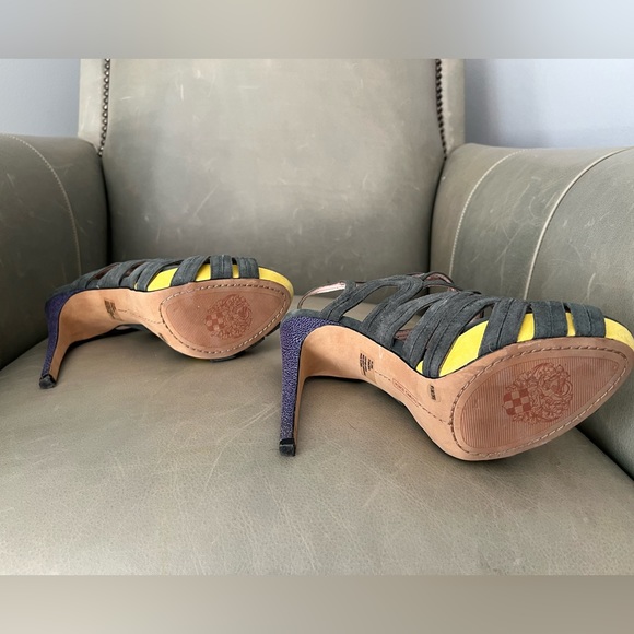 Vince Camuto Jiris Heels - Picture 3 of 6